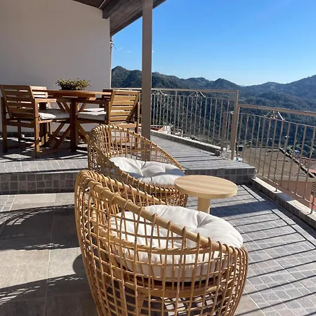 House Of Light, Mountain Retreat בית נופש *